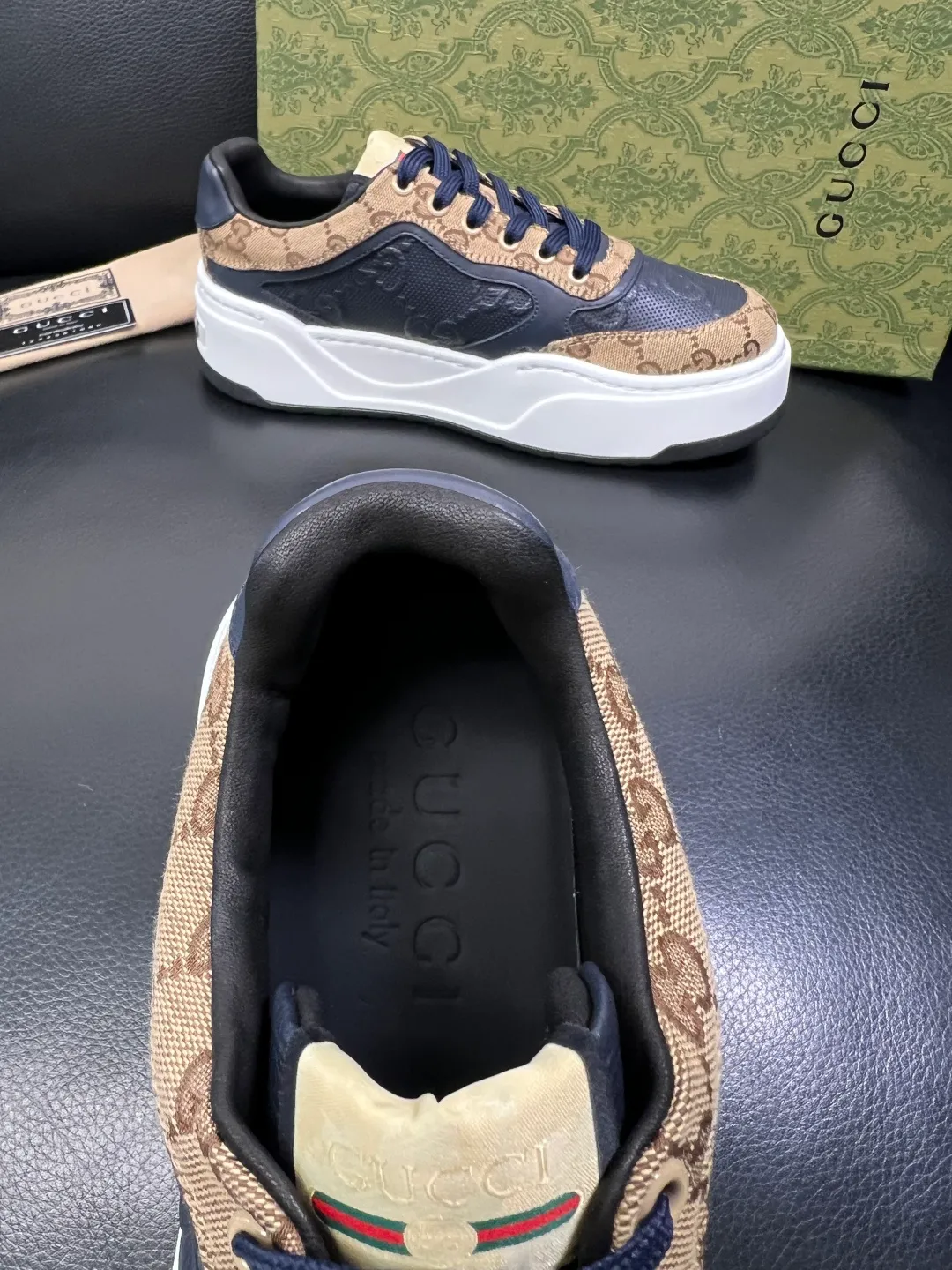 Men's shoes 💰840 Gucci high quality top crafts Gucci counter new original factory configuration, imported cowhide fabric from Italy, imported cowhide lining, breathable and comfortable, sole: original factory special supply original sole super comfortable, original factory and single goods, welcome to compare, code number 38-44 (customized 45 46)